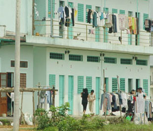 Thủ tướng giao Bộ Tài chính, Kế hoạch và Đầu tư ưu tiên bố trí nguồn trái phiếu Chính phủ cho Tp. HCM thực hiện các dự án ký túc xá sinh viên trên cơ sở đề xuất của thành phố. 